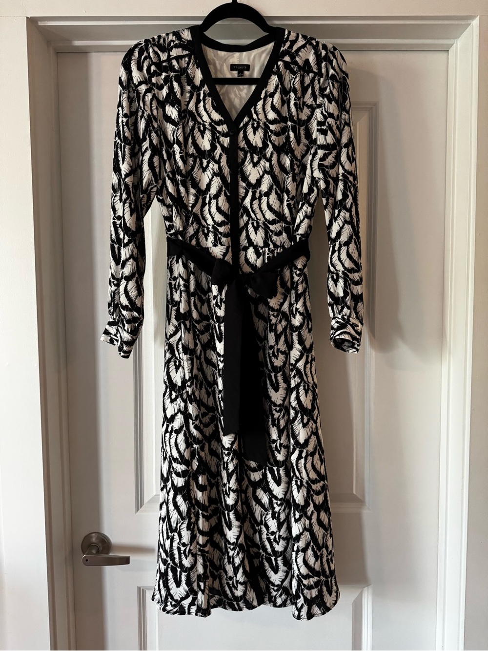 Talbots Black & White Long Sleeve Midi Dress